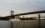 Manhattan und Broocklyn Bridge, New York am 6.