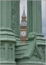 Die Uhr des Big Ben anders gesehen.