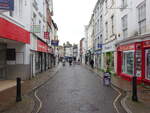 Barnstaple, Huser und Geschfte in der High Street (13.05.2024)