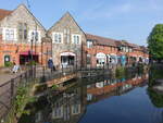 Salisbury, Huser am Riverwald entlang des Avon River (11.05.2024)