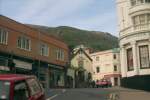 Unicorn - Great Malvern - im Hintergrund die Hgel von Malvern   Malvern auch bedeutendenes Heilbad, denn seit 1622 wird hier  Mineralwasser in Flaschen abgefllt.