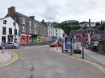 Oban, William Street mit Monument McCaigs Folly (05.07.2015)