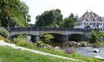 Donaueschingen, die Schtzenbrcke ber die Brigach, erbaut 1838-41, Renovierungen 1988 und 2013, Aug.2025