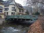 Staufen im Markgrflerland,  einzig noch erhaltene Gustahlbrcke Deutschlands,  ehemals als Eisenbahnbrcke in Mittelbaden verwendet kam sie 1871 nach einer Hochwasserkatastrophe hierher,steht unter