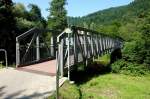 Gutach, die 63m lange Stahlfachwerkbrcke ber die Elz wurde 2009 errichtet, Juli 2012