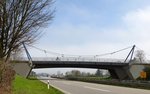 Gundelfingen im Breisgau, die Fu-und Radwegbrcke ber die B3 wurde 1995 fertiggestellt, Mrz 2016