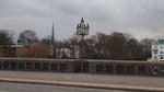 Hamburg am 6.3.2016: Straenbeleuchtung (Kandelaber) auf der Krugkoppelbrcke /