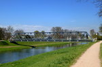 Emmendingen, im Ortsteil Wasser steht die 1898 erbaute Wiesenbrcke ber die Elz, April 2016