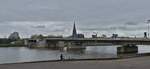 Die Wilhelmine - Brcke in Maastricht, wurde  zwischen 1930 und 1932 gebaut, hat eine Gesamtlnge von ca 260 M.