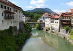 Skofja Loka, die Kapuziner-oder Steinbrcke, zhlt mit ihrem Alter von ber 600 Jahren zu den ltesten Steibogenbrcken in Europa, Juni 2016