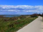 Frankreich, Languedoc, Radweg von Lattes nach Palavas am Mittelmeer auf der Trasse der ehemaligen Bahnstrecke Montpellier-Palavas.