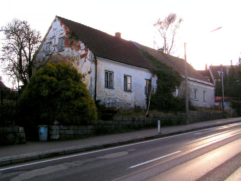  berbleibsel  einer ehemaligen Werksiedlung: die sog. Schlagerhuser; 
die Fa. Schlager errichtete im Jahre 1937 in unmittelbarer Nhe ihrer Ziegelei kleine einfache Huser. 071202