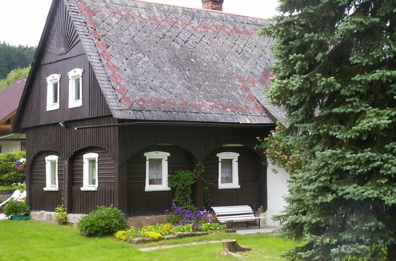 Umgebindehaus in Krompach, Sommer 2004, Lausitzer Gebirge