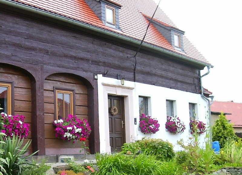 Umgebindehaus in Waltersdorf, Sommer 2004 im Zittauer Gebirge