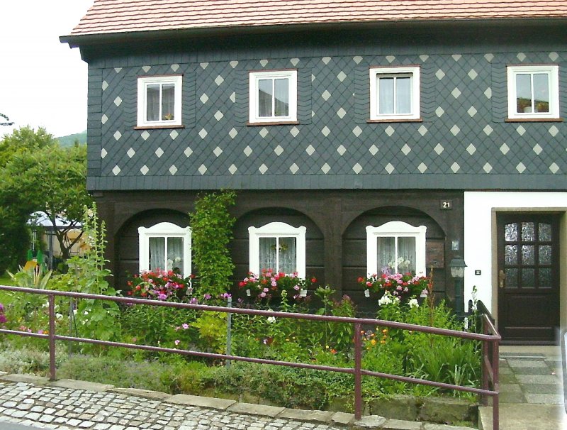 Umgebindehaus in Waltersdorf/Zittauer Gebirge im Sommer 2004