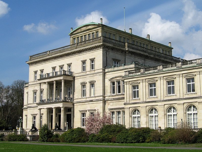 Villa Hgel, Gartenseite (8. April 2008)