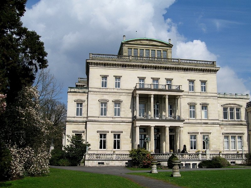 Villa Hgel, Gartenseite (8. April 2008). Umfangreiche Informationen zu diesem  Schloss  der Krupp-Dynastie gibt es z.B. unter http://de.wikipedia.org/wiki/Villa_Hgel