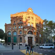 Die Fassade des ehemaligen Katalanische Elektrizit�tswerkes (Central Catalana de Electricidad), welches von 1896 bis 1899 erbaut wurde.