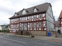 Jesberg, Fachwerkrathaus in der Schlostrae (05.08.2022)