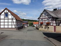 Laisa, Fachwerkhuser in der Kirchstrae (06.08.2022)