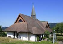 Siensbach, die katholische Kirche St.Martin, 1986-88 erbaut, Juli 2022