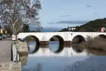 SILVES, 18.02.2022, r�mische Br�cke �ber den Rio Arade