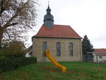 Darnstedt, evangelische Kirche, Saalkirche mit Walmdach und einem Dachreiter, erbaut 1769 (21.10.2022)