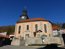 Faulungen, kath. Pfarrkirche St. Martin, erbaut von 1753 bis 1756 (13.11.2022)