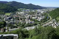 Waldkirch, Blick von der Ruine der Kastelburg nach S�d-West, �ber die Stadt und zum �bergang vom Elztal in die Rheinebene, Juli 2022