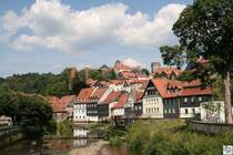 Blick ber die Halach auf die untere und obere Stadt von Kronach, welche von der Festung Rosenberg gekrnt wird. Die Aufnahme entstand am 27. Juli 2008.