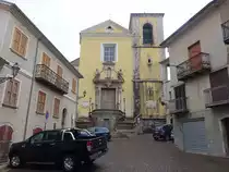 Bagnoli Irpino, Pfarrkirche St. Maria Assunta an der Piazza Umberto I., erbaut im 12. Jahrhundert auf dem Giudeca H�gel (26.02.2023)