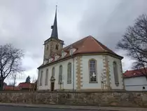 Bindersleben, evangelische St. Lukas Kirche, Westturm erbaut 1491, Kirchenschiff erbaut von 1737 bis 1743 (25.03.2023)