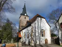 Cobst�dt, evangelische Kirche, erbaut im 16. Jahrhundert (25.03.2023)