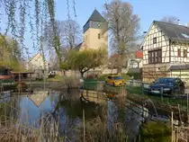 Nermsdorf, evangelische St. Laurentius Kirche am Dorfteich (09.04.2023)