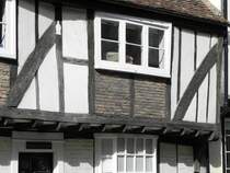 Altes Haus aus Fachwerk in Sandwich in der Grafschaft Kent in England am 17.09.2012. Der Ort Sandwich hat lediglich 5000 Einwohner, war aber zur Zeit der Angelsachsen, Anfang des 9. Jahrhunderts ein bedeutender Hafen.
