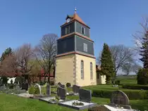 Urbich, evangelische Kirche St. Ulrici, erbaut im 12. Jahrhundert (09.04.2023)