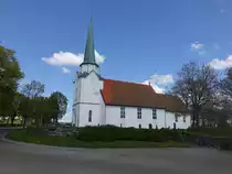 Rakkestad, evangelische Kirche, erbaut ab 1370, umgestaltet 1875 durch Gustav Blom Kielland (20.05.2023)