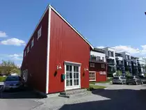 Mysen, moderne H�user in der Torggata Stra�e (21.05.2023)