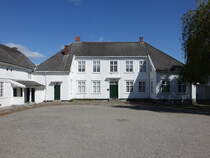 Brevik, altes Rathaus von 1761 in der Kirkevegen Strae, heute Museum (28.05.2023)