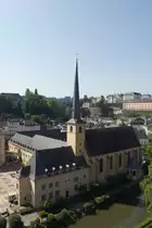 LUXEMBOURG, 20.06.2023, Blick von den Bock-Kasematten auf die Abtei Neum�nster, einer Konzert- und Tagungsst�tte