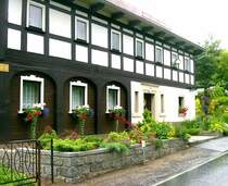 Umgebindehaus in Jonsdorf - Zittauer Gebirge im Sommer 2004