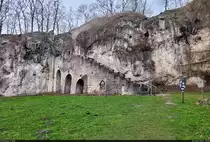Die Burgruine Scharzfels liegt zwischen Scharzfeld und Barbis und wurde auf einem Dolomit-Felsen gebaut. Eine Treppe f�hrt die Besucher auf das Areal der im 10. Jahrhundert errichteten Festung.

🕓 25.3.2023 | 15:52 Uhr