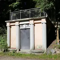 Elzach, Hochbeh�lter zur Trinkwasserversorgung der Stadt von 1914, Juli 2022