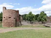 K�lln, Burg Bucherbach, erbaut ab 1326 durch die Grafen von Saarbr�cken-Commercy, 1627 wurde die Festung im Drei�igj�hrigen Krieg durch kaiserliche Truppen verw�stet (16.07.2023)