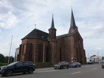 Heusweiler, Pfarrkirche Maria Heimsuchung, erbaut von 1862 bis 1863 nach Plnen von Carl Friedrich Mller (15.07.2023)