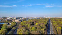 Von der Siegessule wurde auf den Nordosten Berlins geschaut. Rechts das Zentrum, mittig das Regierungsviertel an der Spree und am linken Bildrand noch teilweise das Schloss Bellevue.

🕓 22.4.2023 | 18:47 Uhr