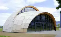 Freiburg, Holz-Pavillon, ein Experimentalbau auf dem Gel�nde des Technik-Campus, per Roboter-Montage errichtet, er�ffnet im Juli 2023