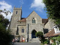 Hythe, Pfarrkirche St. Leonard, erbaut im 11. Jahrhundert, Kirchturm erbaut 1750 (02.09.2023)