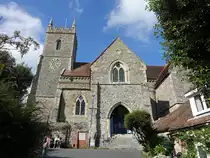 Hythe, Pfarrkirche St. Leonard, erbaut im 11. Jahrhundert, Kirchturm erbaut 1750 (02.09.2023)