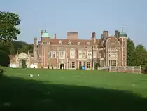Herrenhaus Madingley Hall der Universit�t von Cambridge, erbaut im 16. Jahrhundert, heute Konferenzzentrum (09.09.2023)